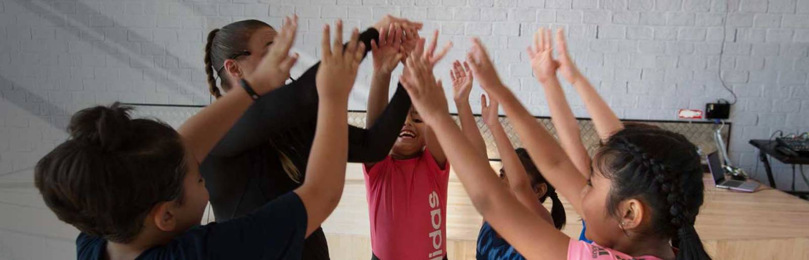 fitness-first-group-class-cheerleadingstepup(pagebanner)-image